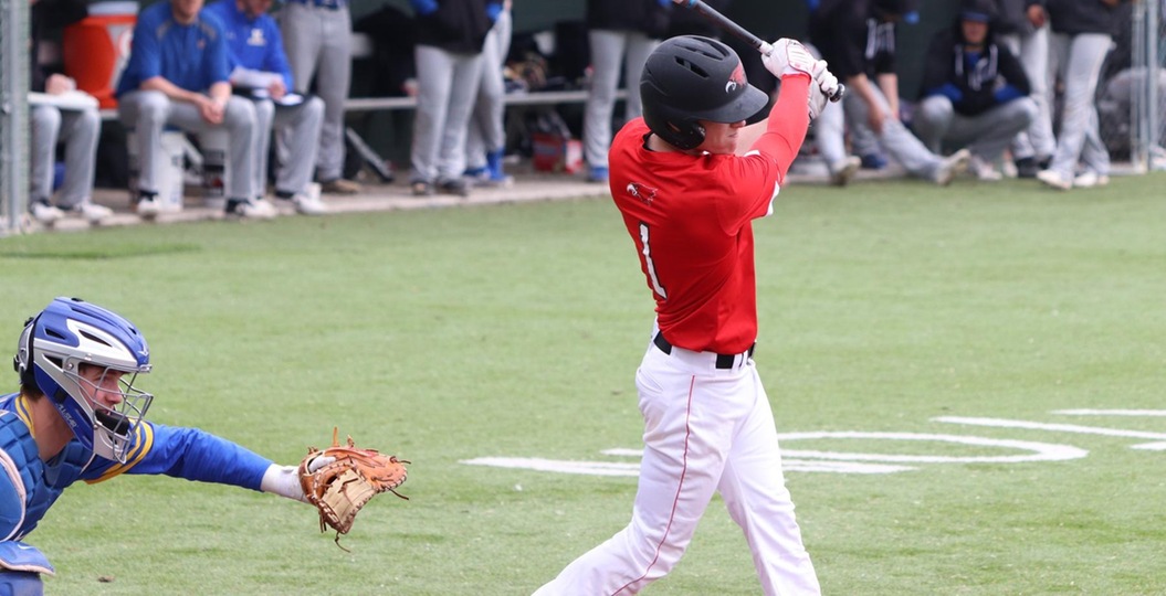 Shaw and Kelchner lead Hawks to series sweep