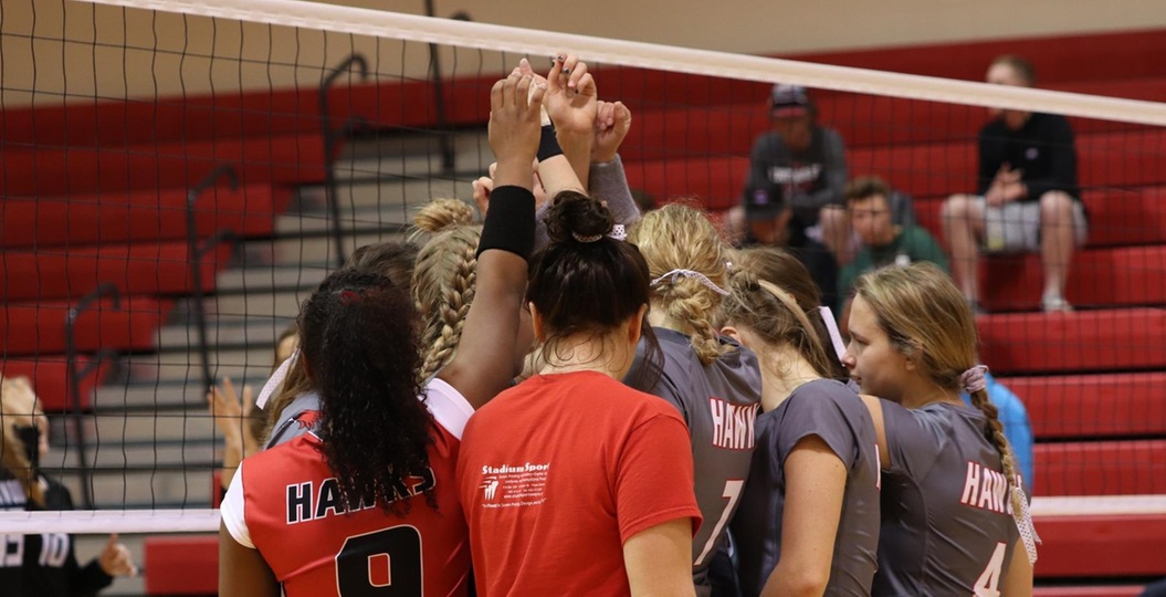 Hawks volleyball makes quick work over Southwestern; advances to Region XI-B Championship
